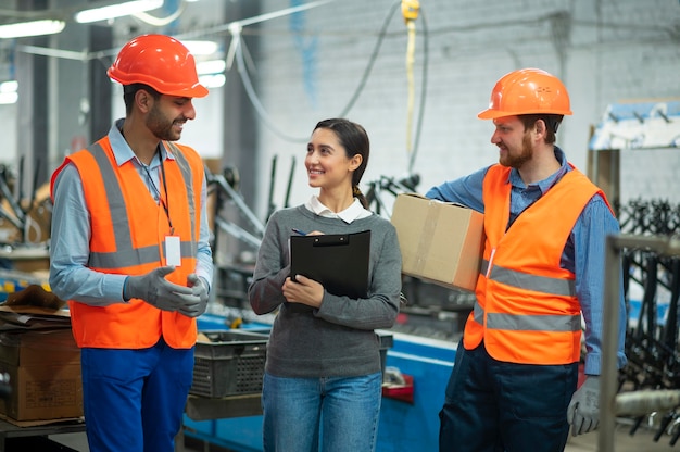 people-safety-equipment-their-workplace_23-2148976361