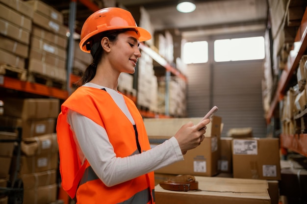 woman-safety-equipment-working_23-2148976320